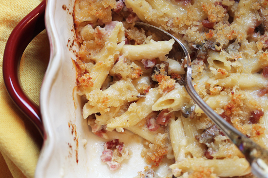 Post image for Mac&Cheese with Swiss, Ham and Mushrooms